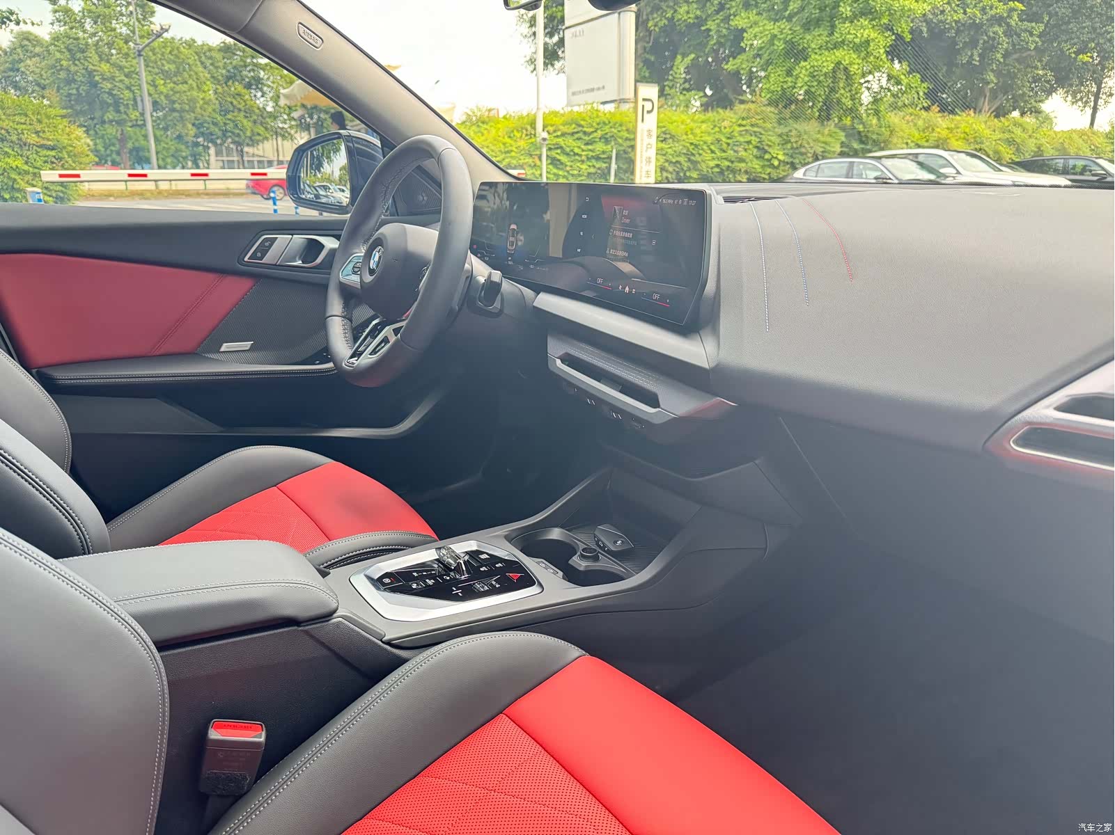 BMW 2 Series, 2025 10