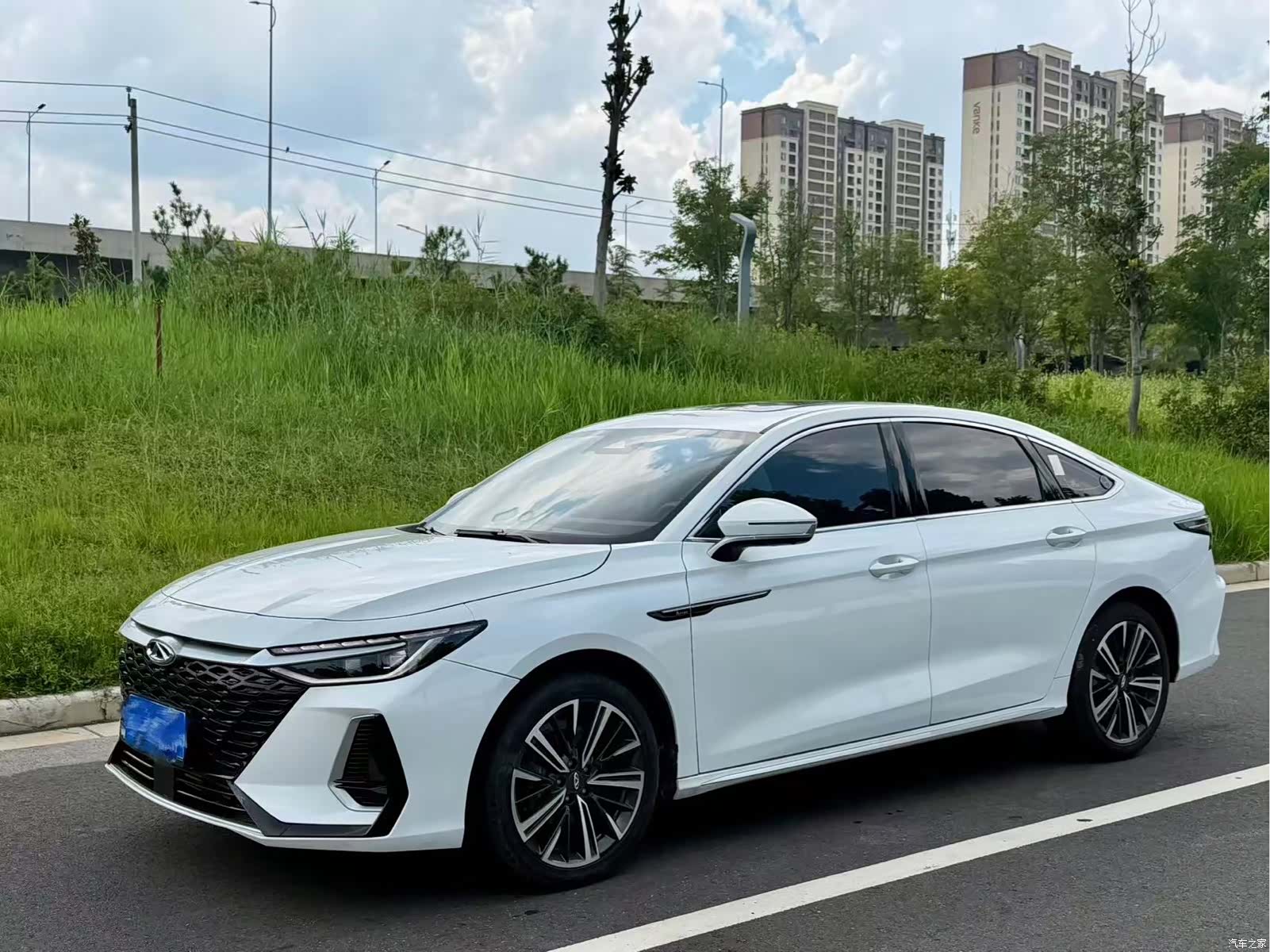 Chery Arrizo 8, 2025 1