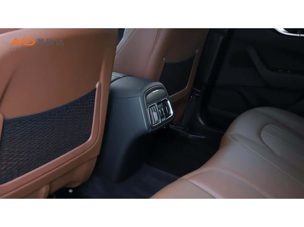 Maserati Levante, 2019 9