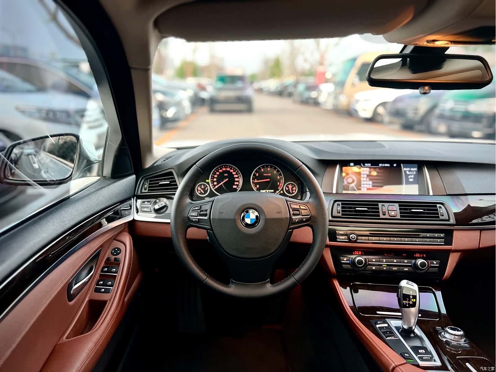 BMW 5 Series, 2015 11