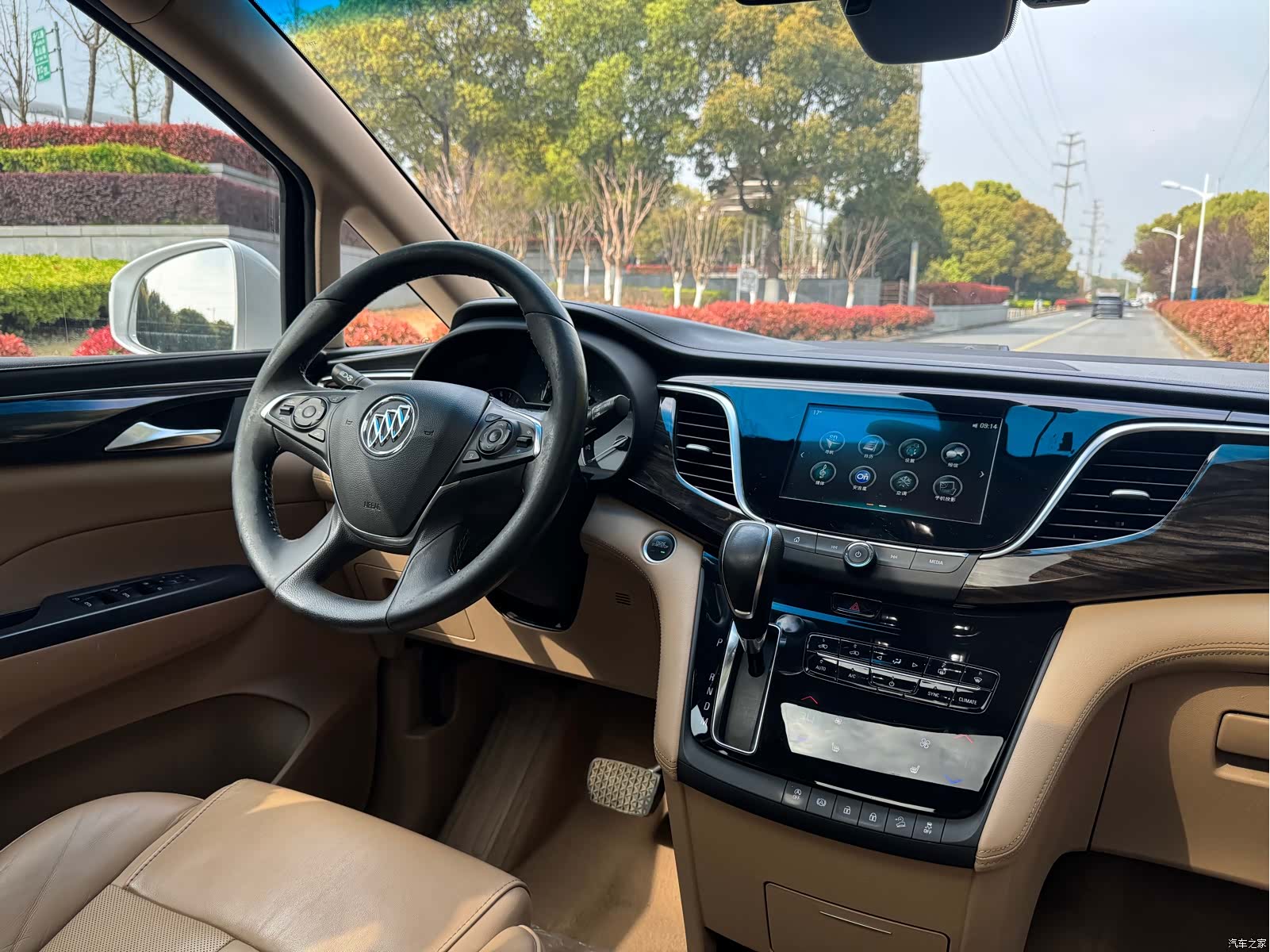 Buick GL8, 2019 10