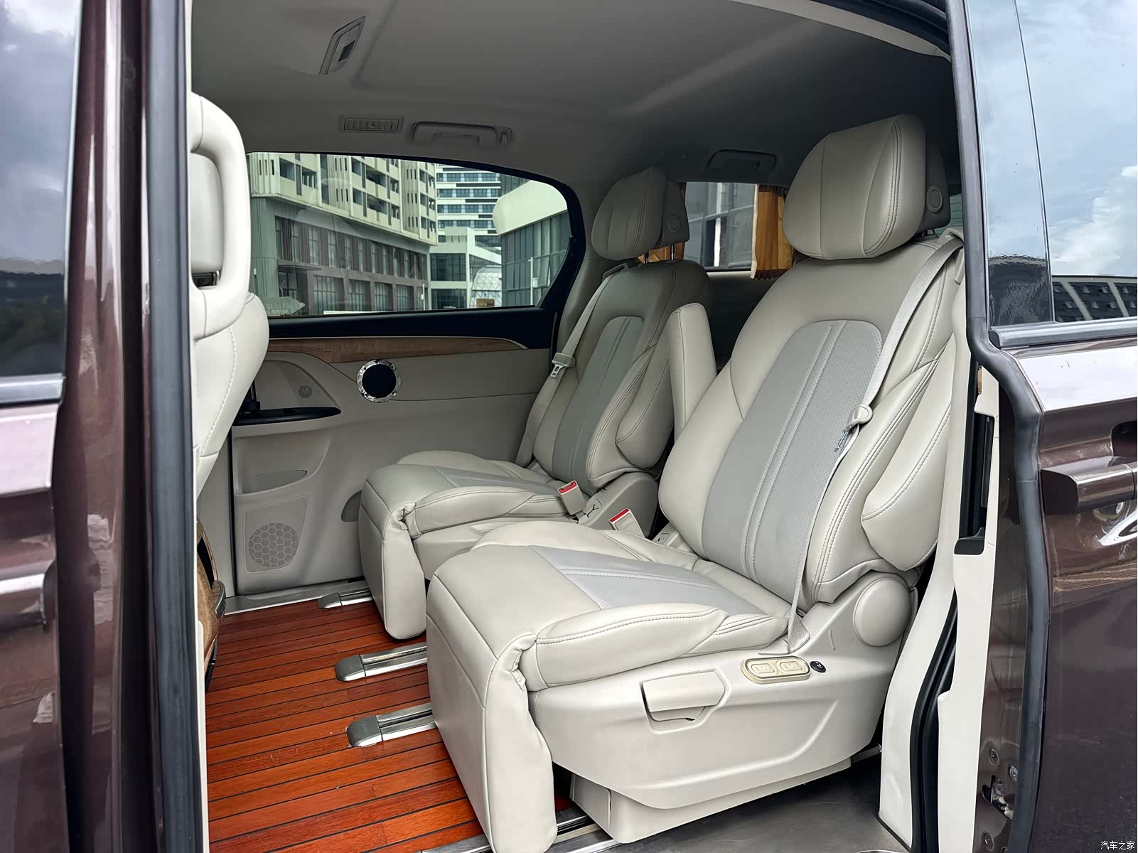 Buick GL8, 2019 все фото