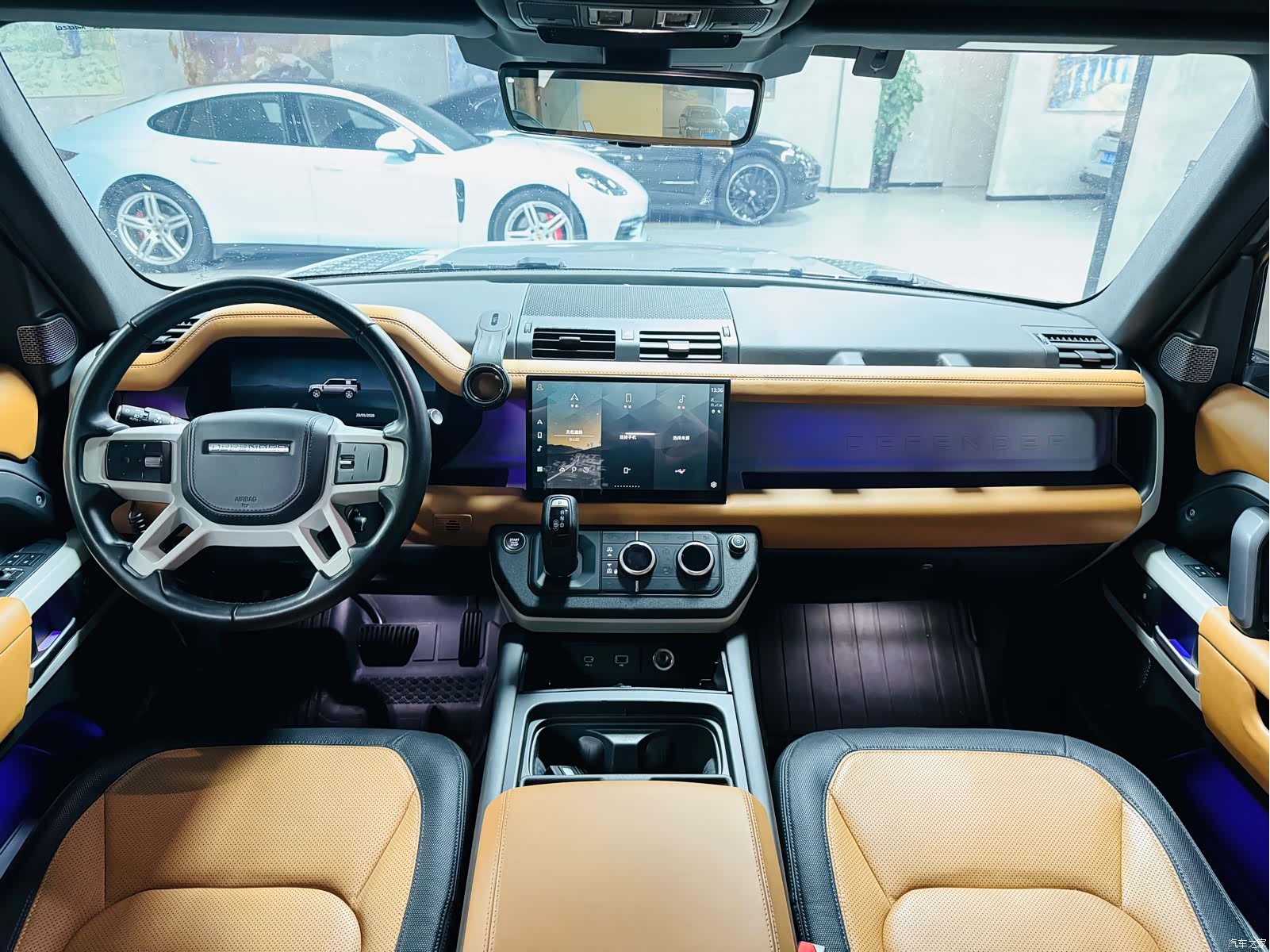 Land Rover Defender, 2023 9