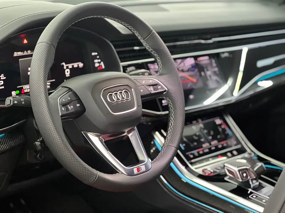 Audi SQ7