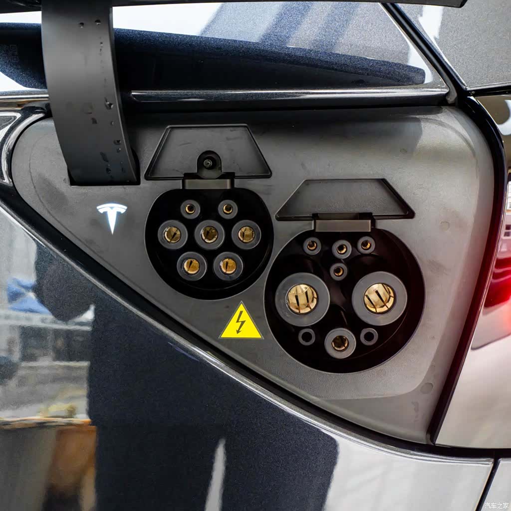 Tesla Model Y, 2026 9