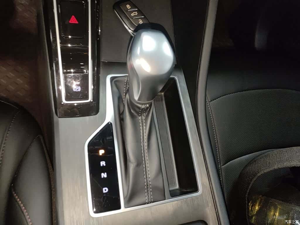 Roewe i5, 2025 14