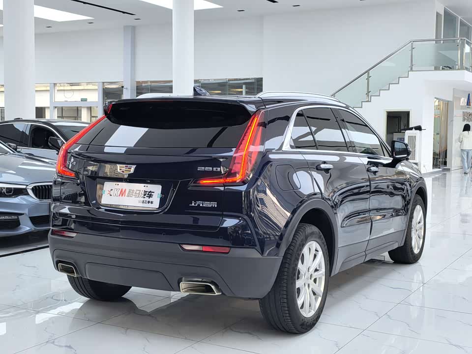 Cadillac XT4