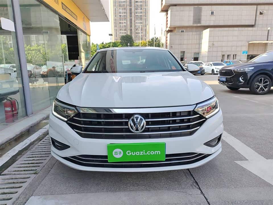 Volkswagen Sagitar