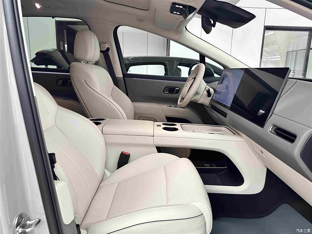 Li Auto i8, 2025 24