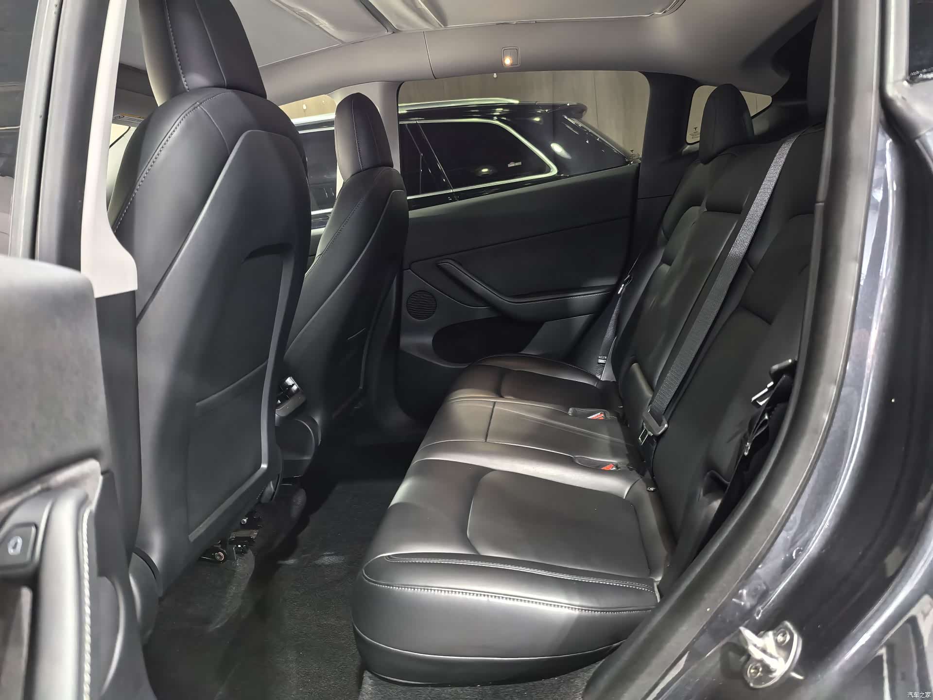 Tesla Model Y, 2021 6