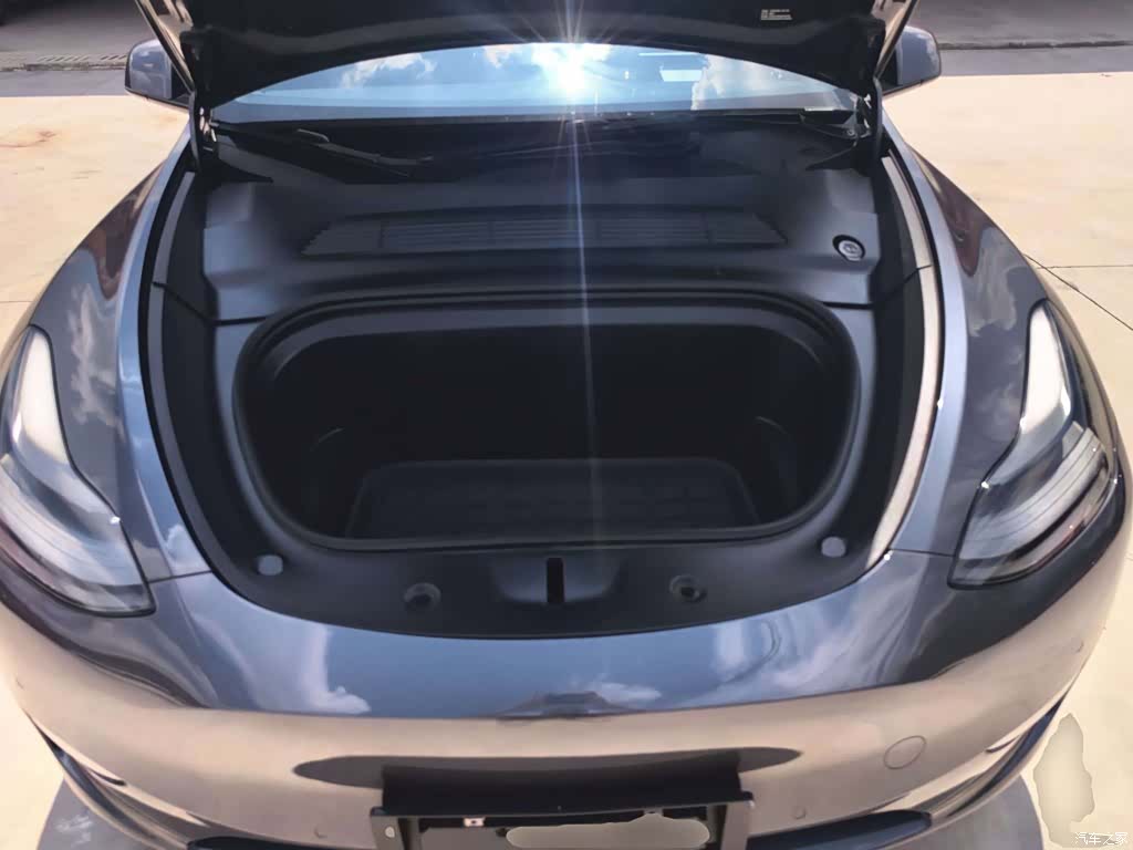 Tesla Model Y, 2021 20