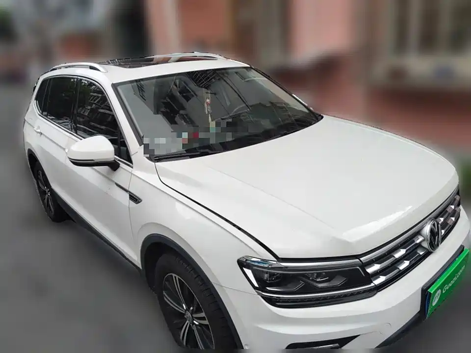 Volkswagen Tiguan L