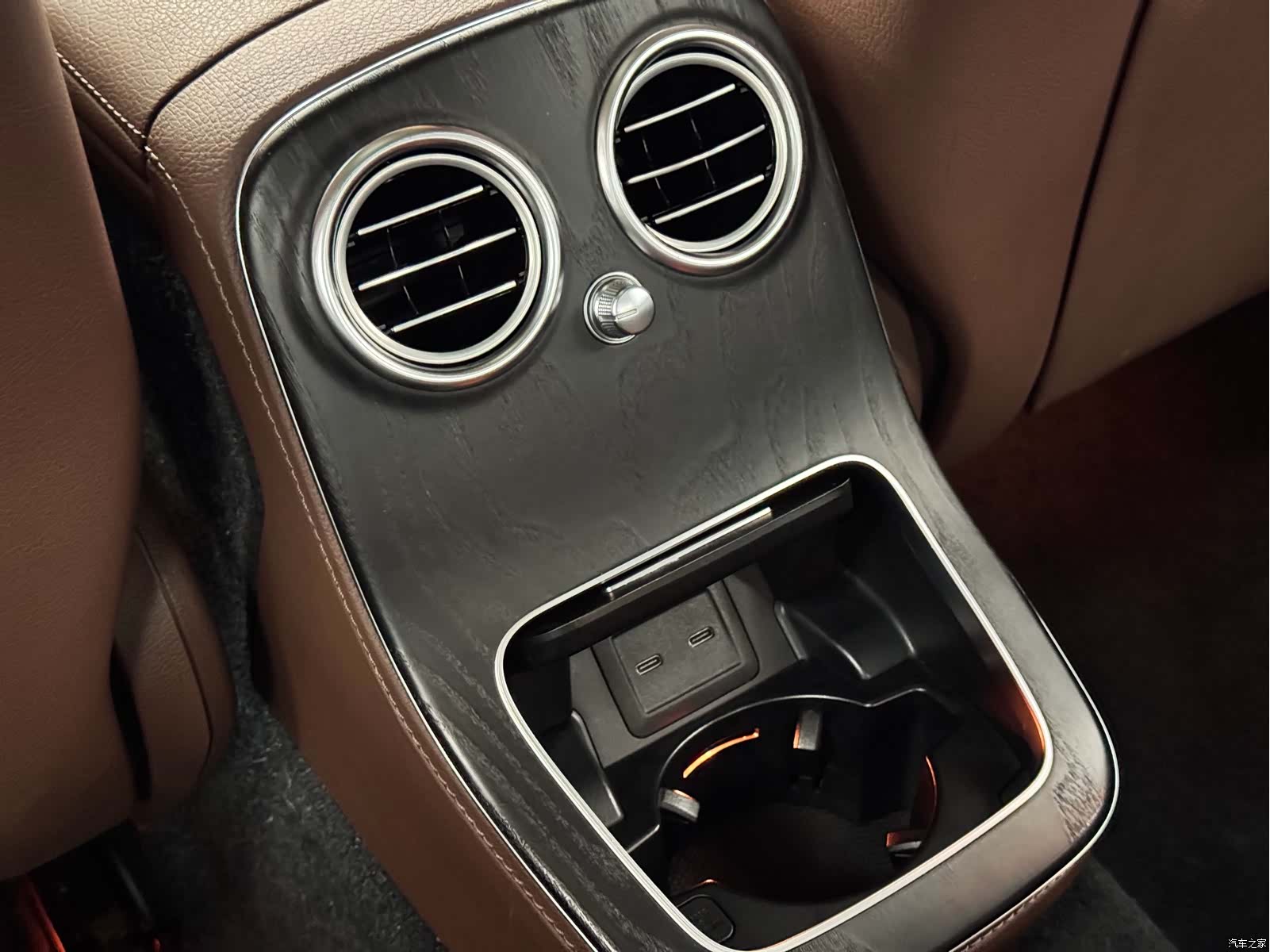 Mercedes-Benz E-Class, 2021 11