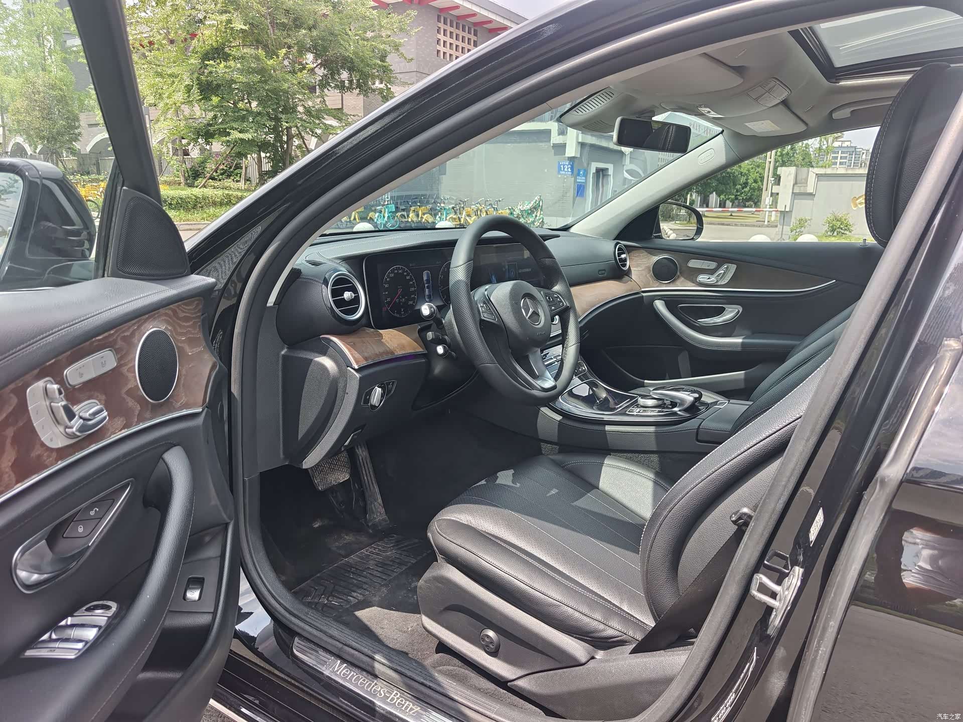 Mercedes-Benz E-Class, 2016 7