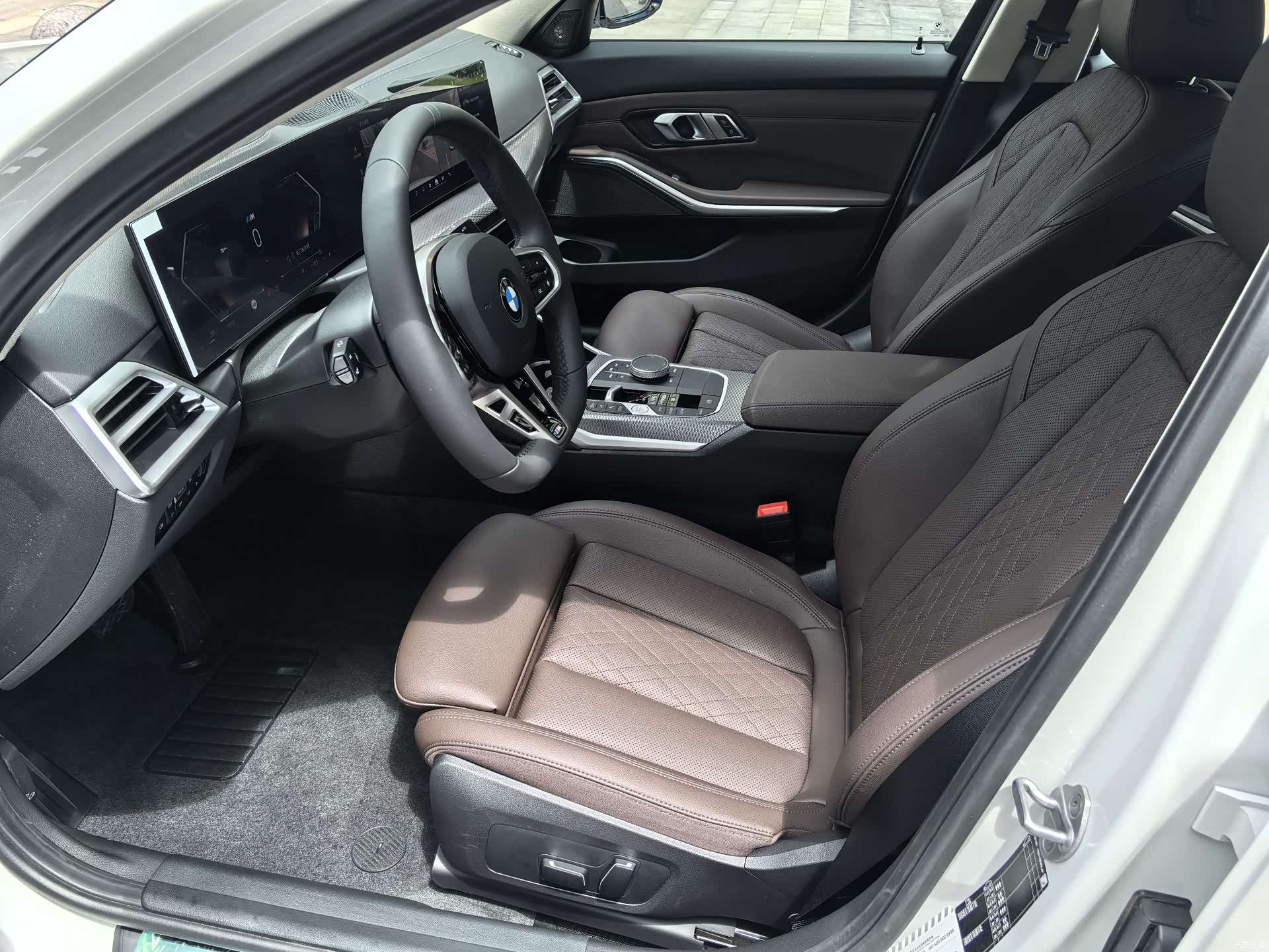 BMW 3 Series, 2026 30