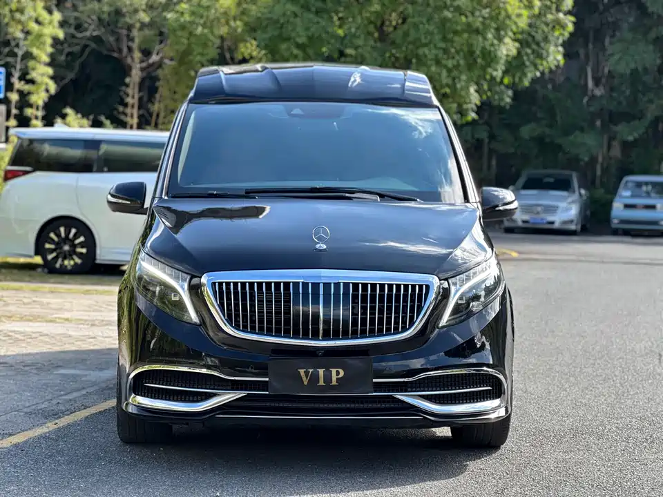 Mercedes-Benz V-class