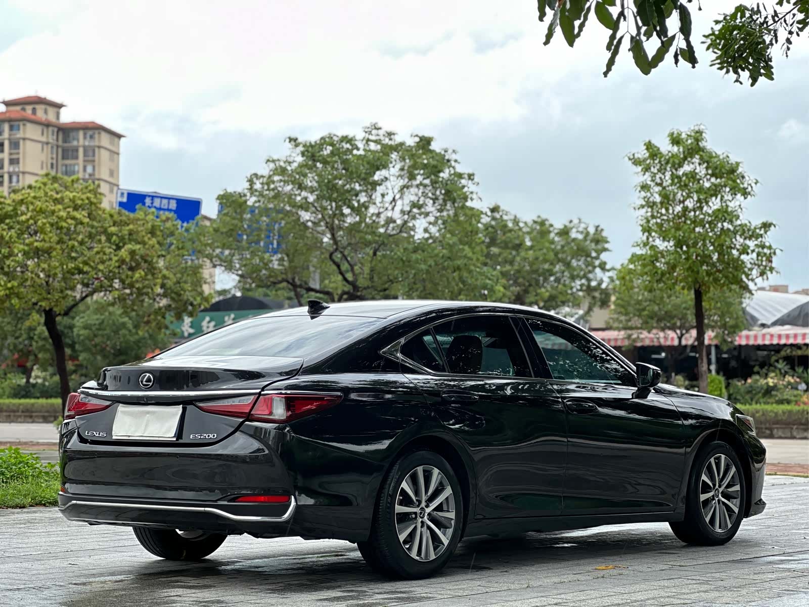 Lexus ES, 2019 14