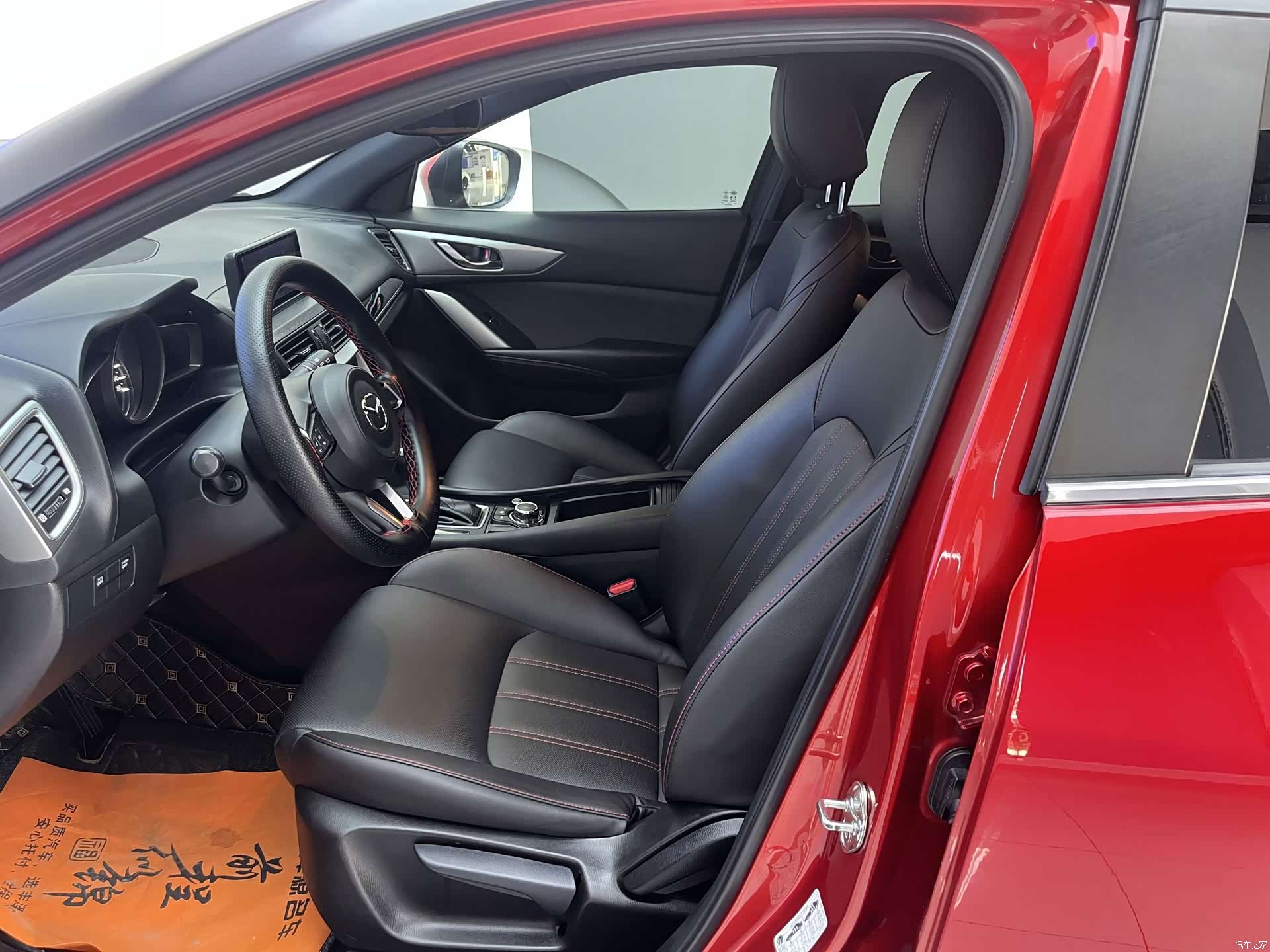 Mazda CX-4, 2019 все фото