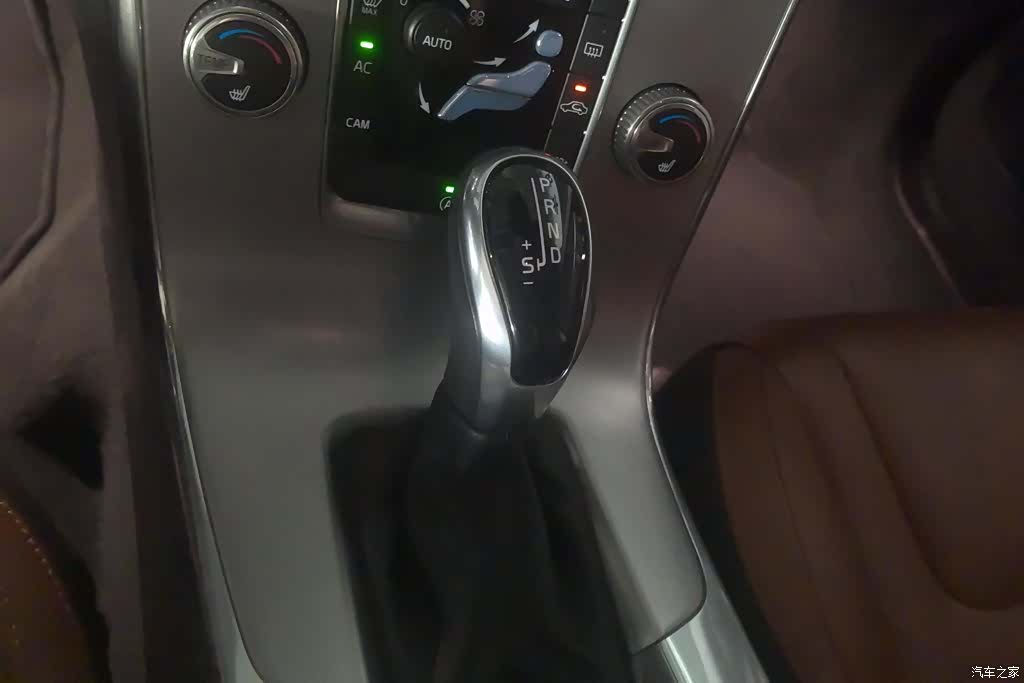 Volvo V60, 2018 16