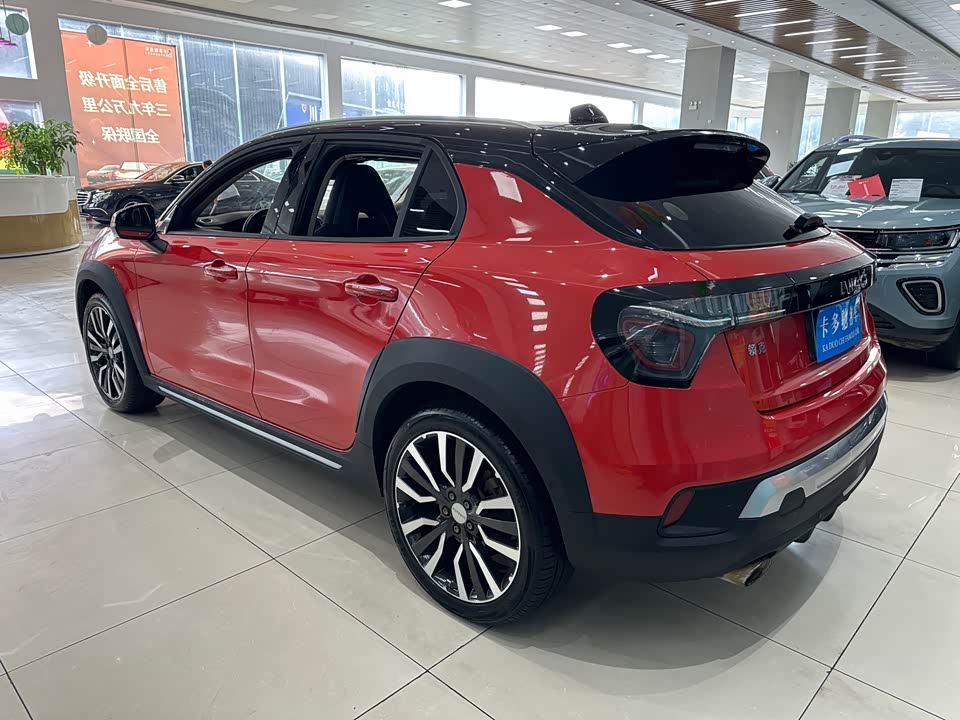Lynk & Co 02