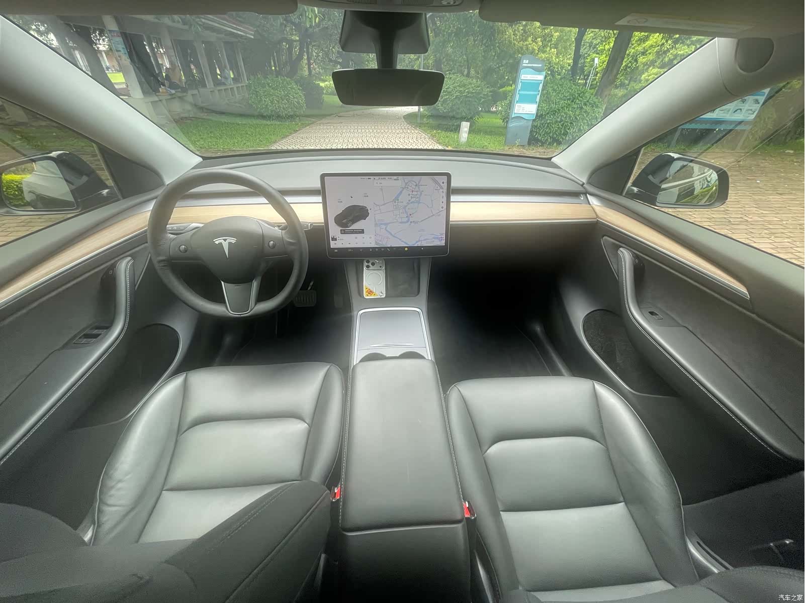Tesla Model Y, 2021 13