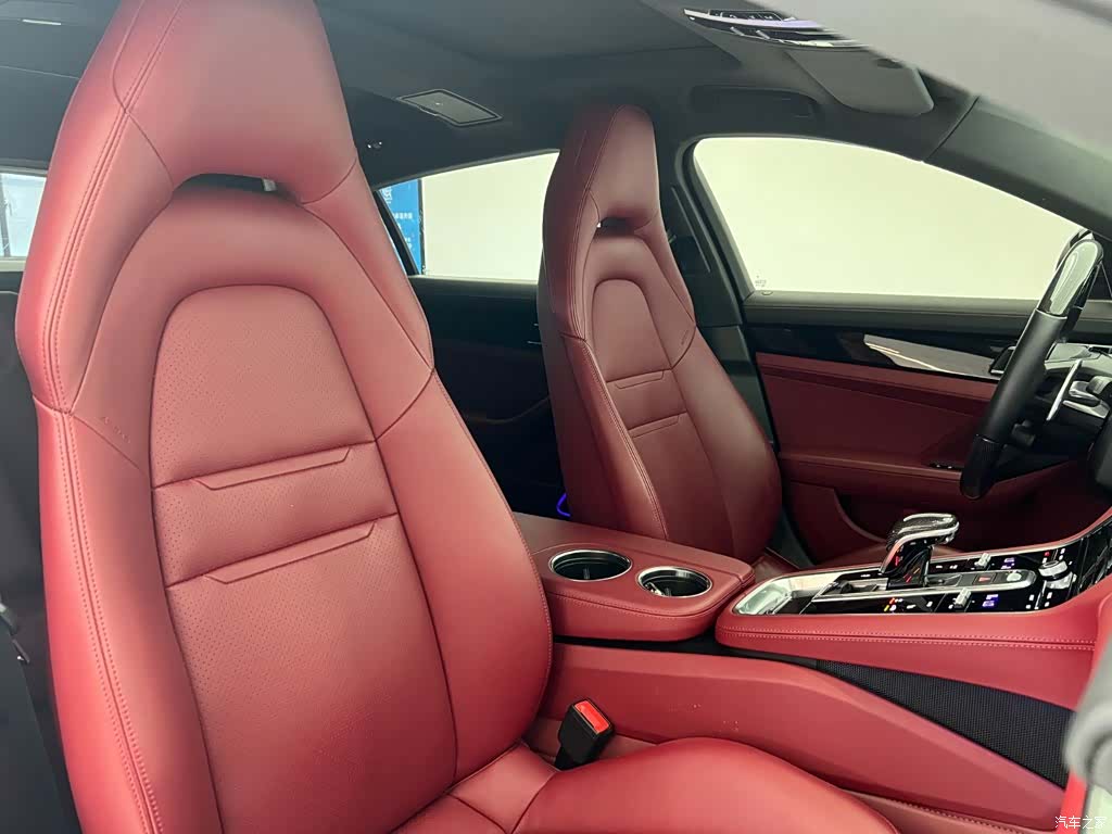 Porsche Panamera, 2022 12