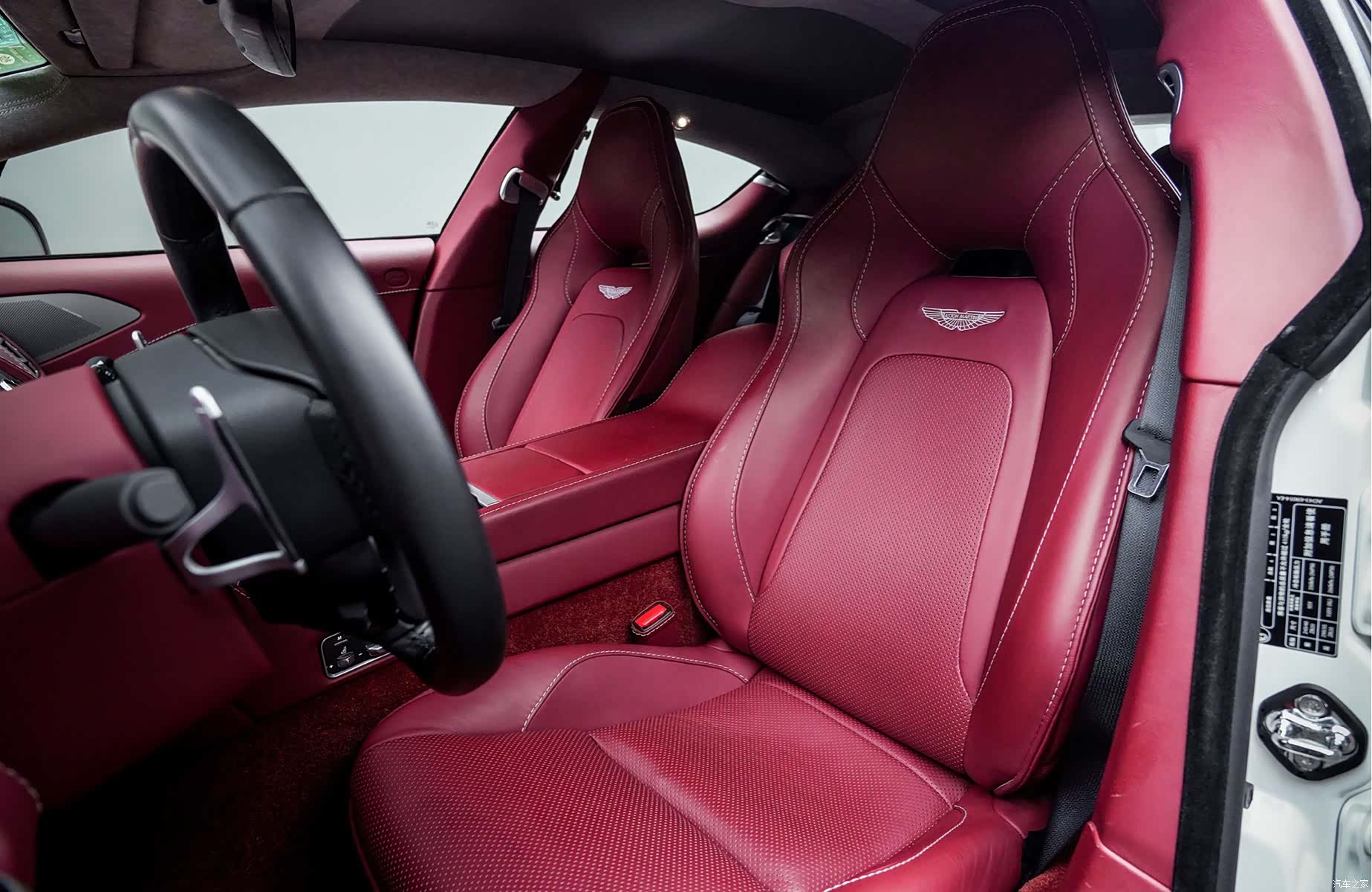 Aston Martin Rapide, 2016 12
