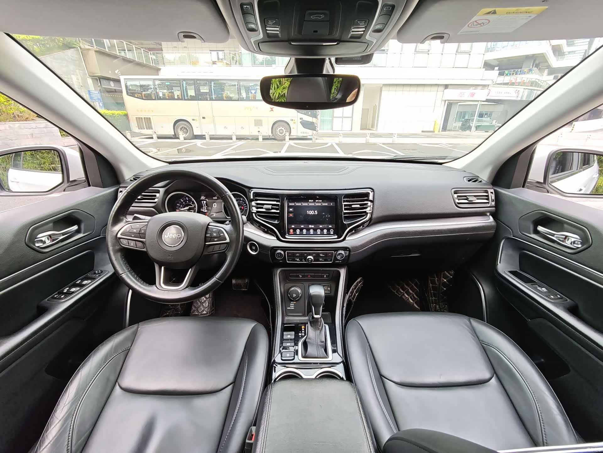 Jeep V, 2019 8