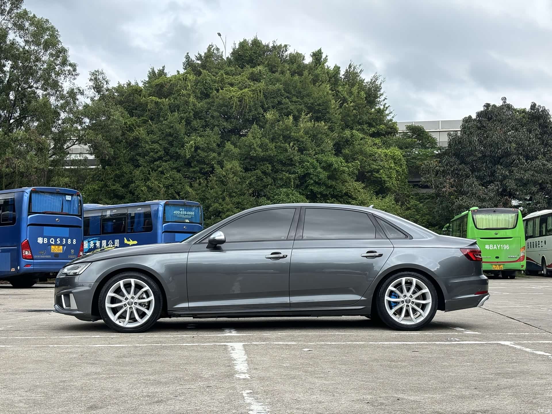Audi A4L, 2019 4