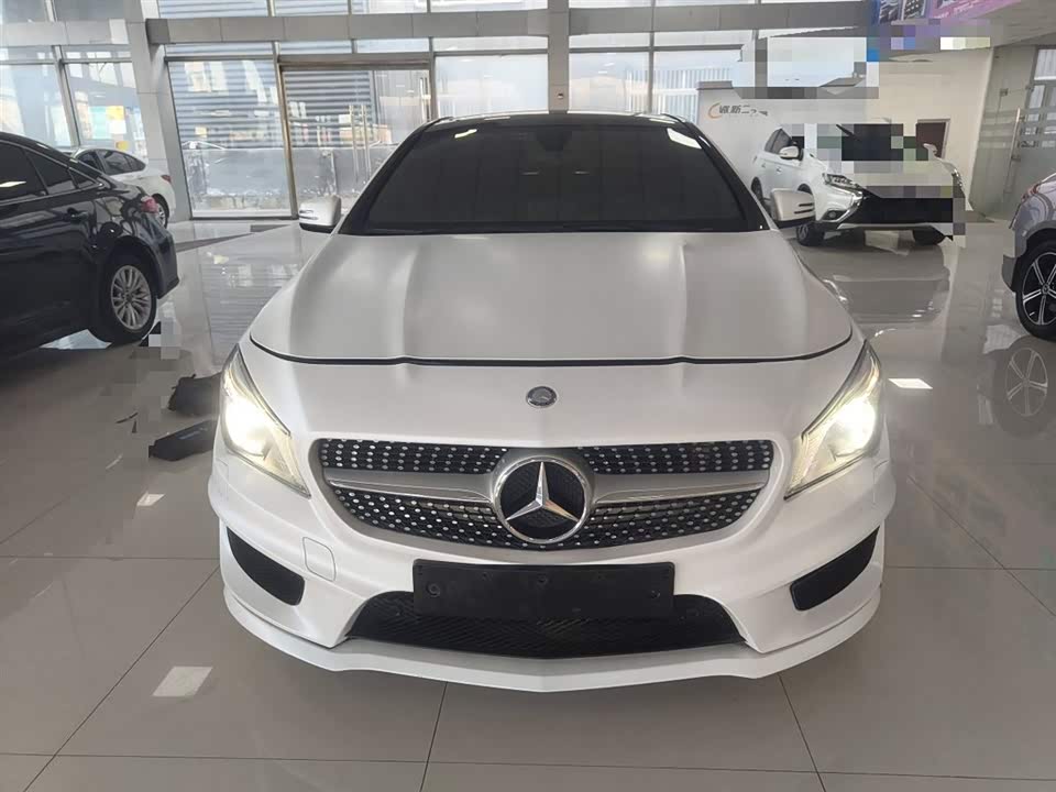 Mercedes-Benz CLA