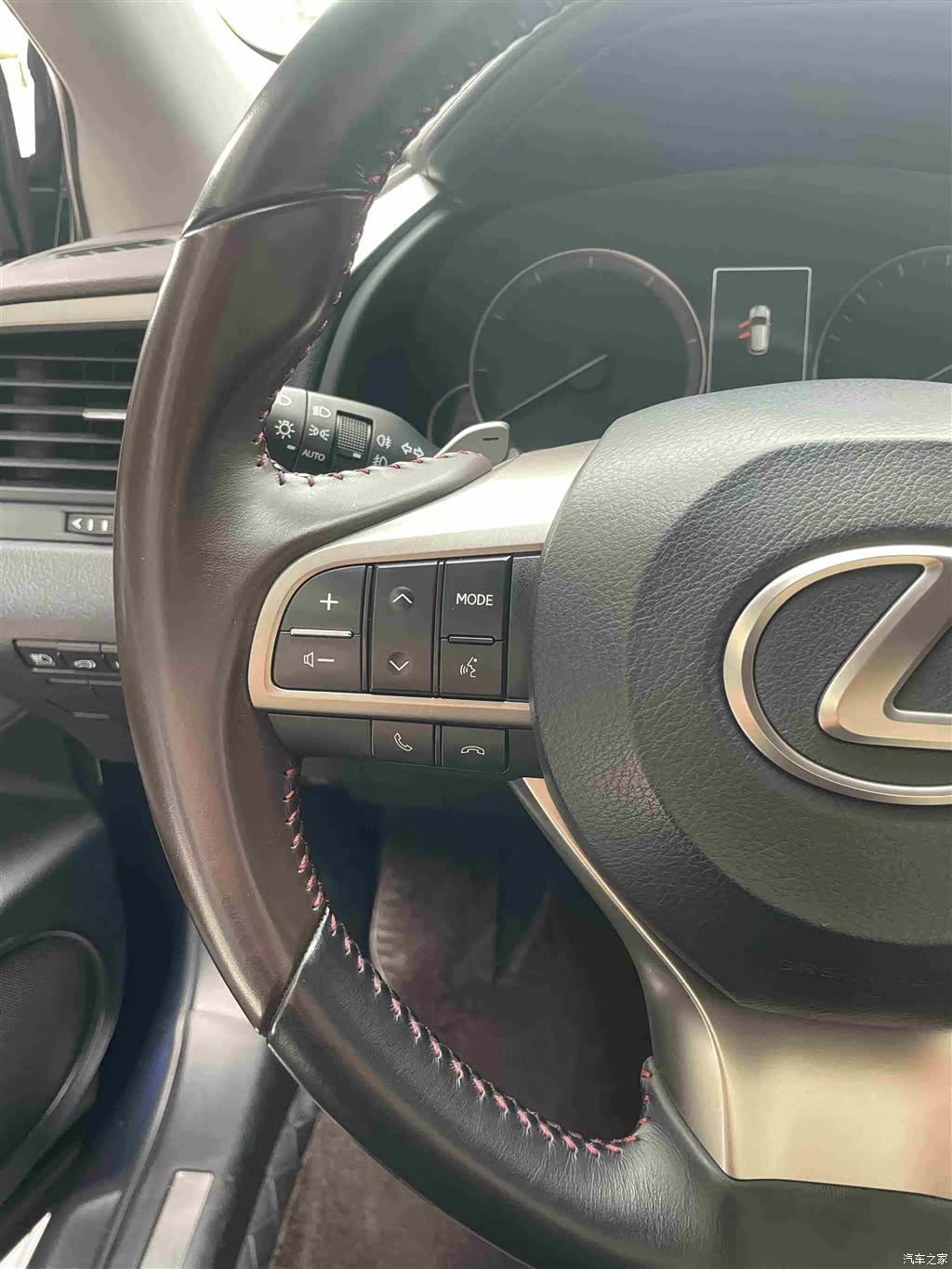 Lexus RX, 2021 25
