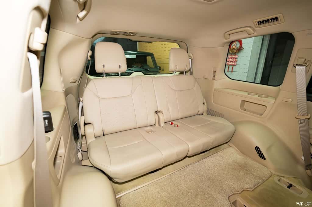 Lexus LX, 2008 10
