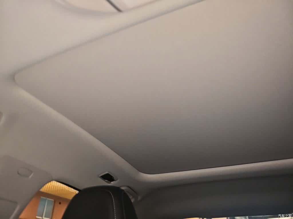 Geely Preface, 2023 18