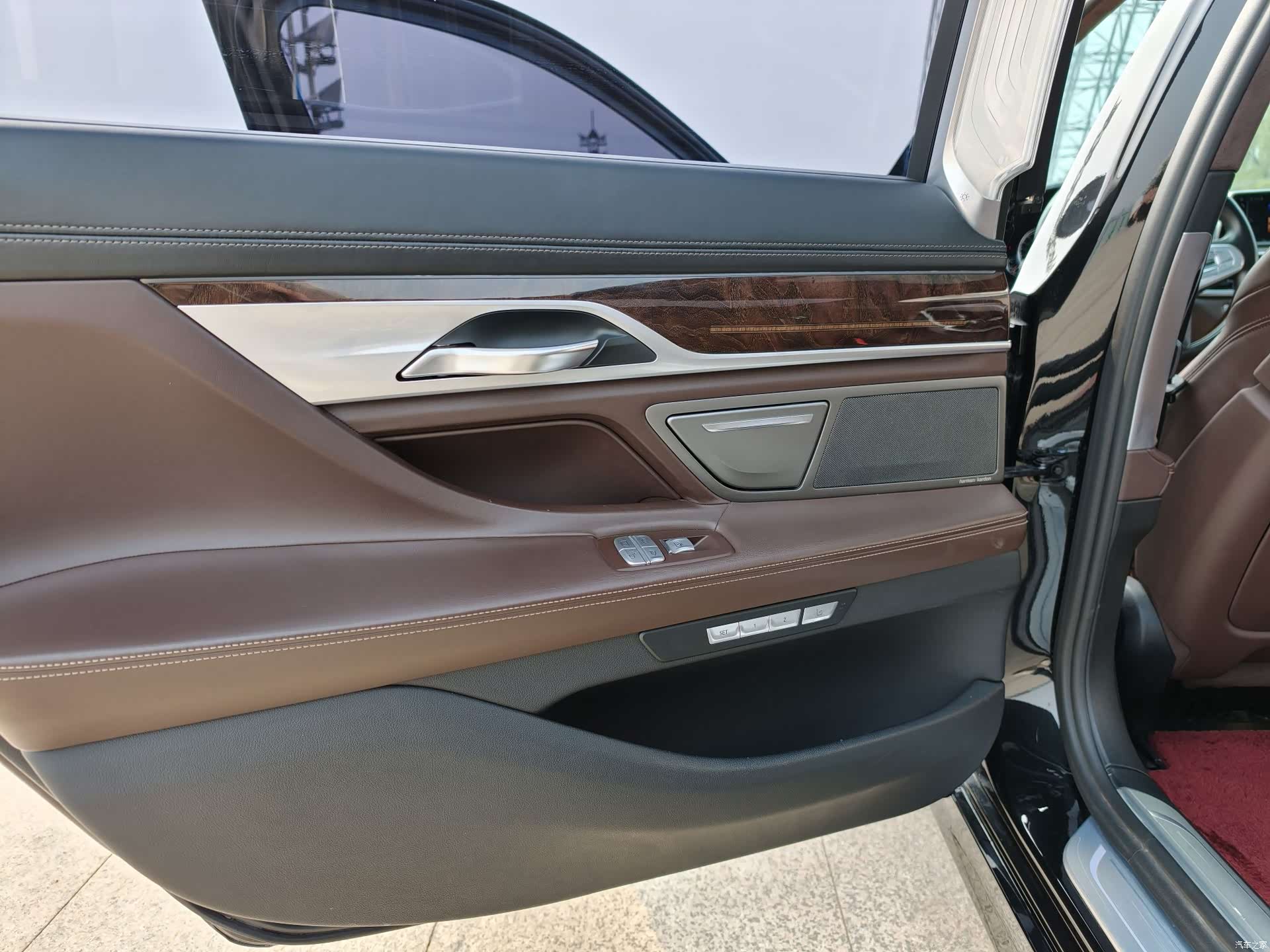 BMW 7 Series, 2017 19