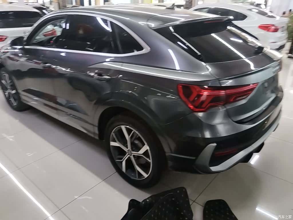 Audi Q3, 2023 23