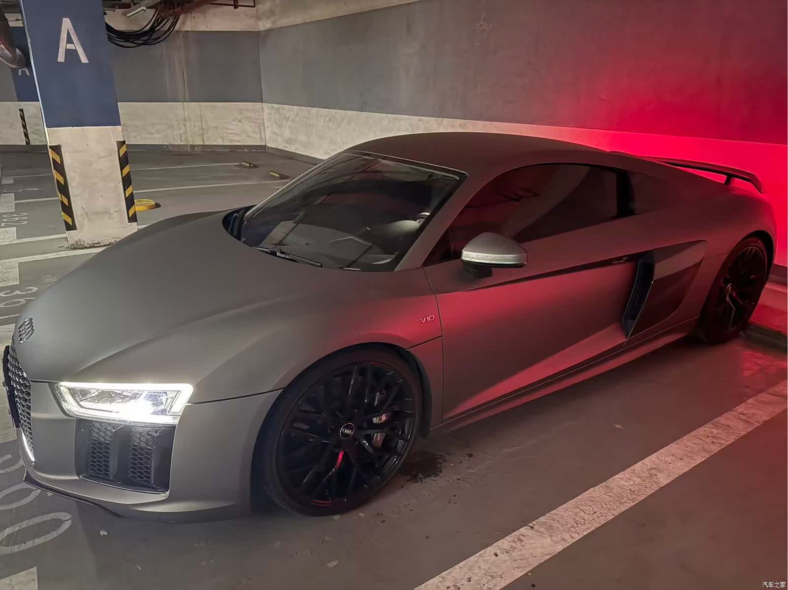 Audi R8, 2018 1