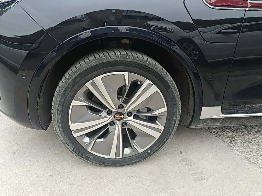 Hongqi E-HS9, 2023 23