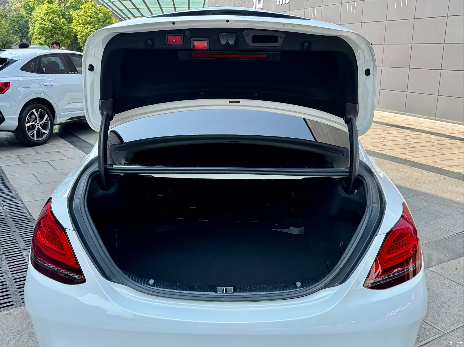 Mercedes-Benz C-Class, 2020 39