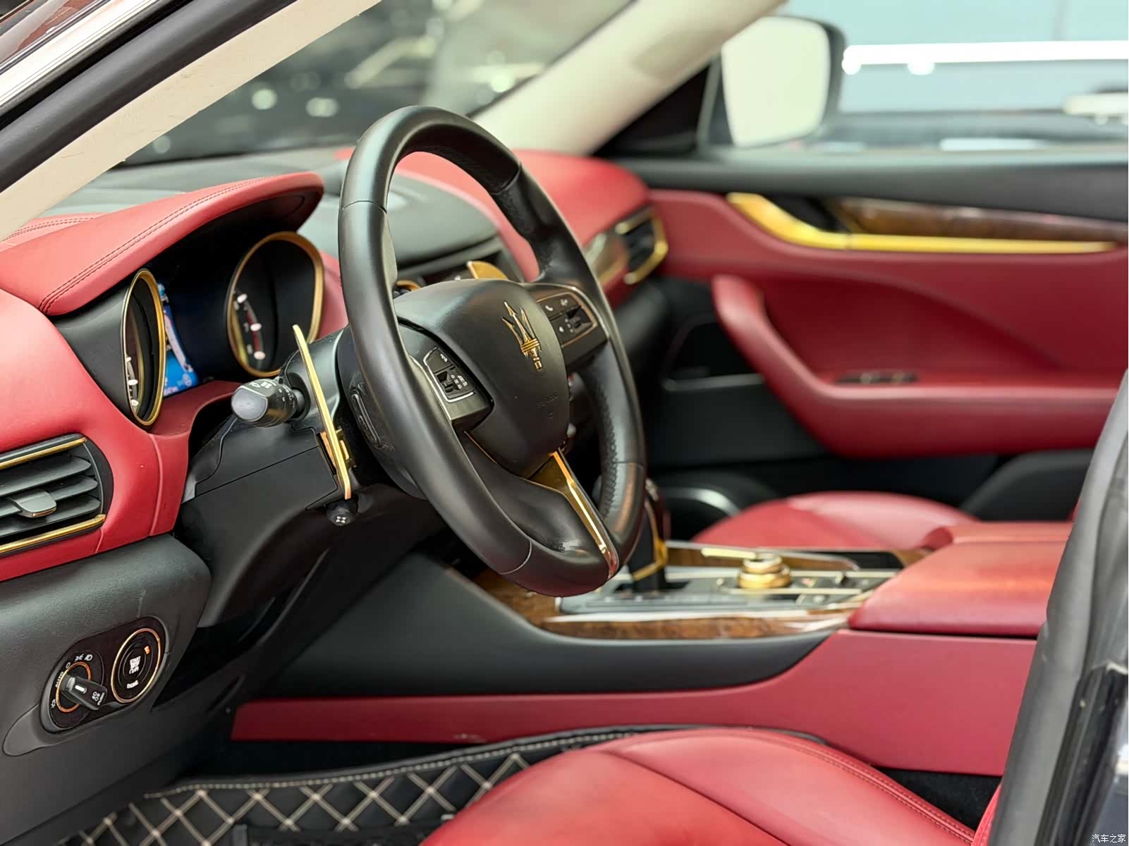 Maserati Levante, 2016 8