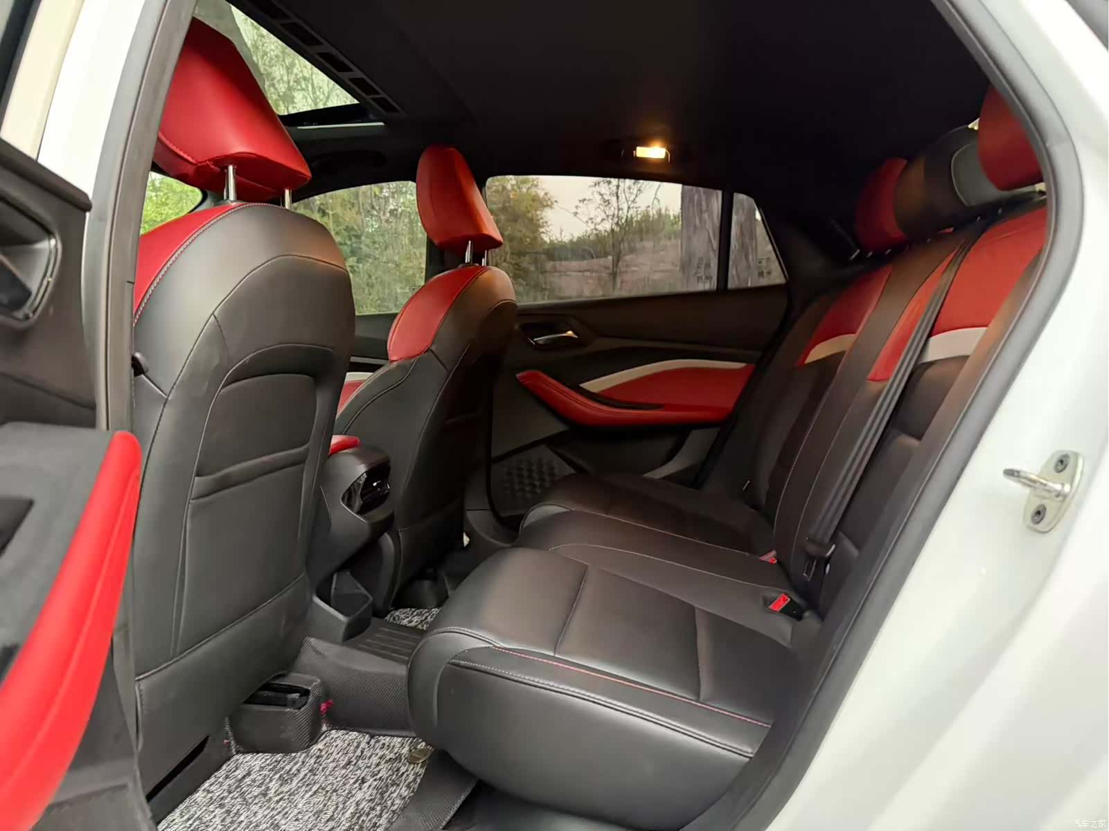 MG MG5, 2023 все фото