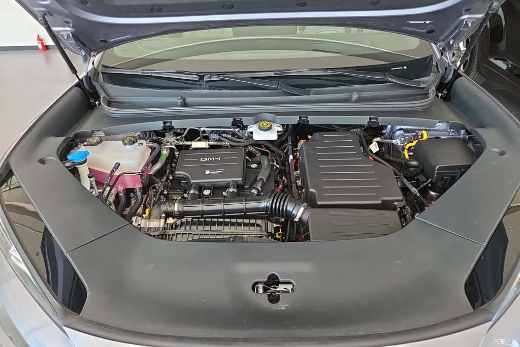 BYD HiAce, 2025 10