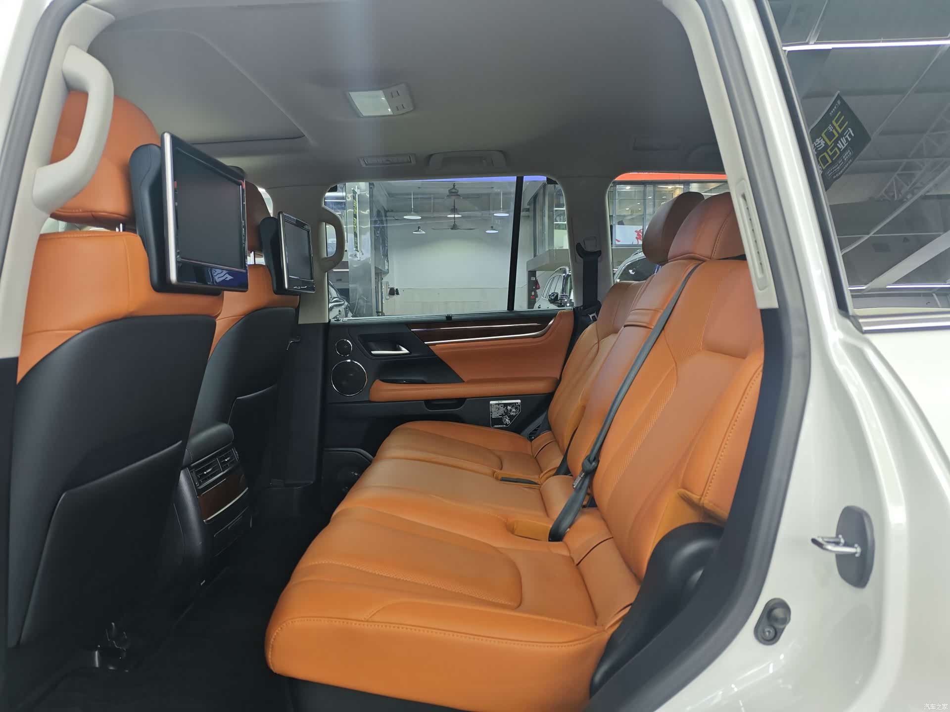 Lexus LX, 2016 6