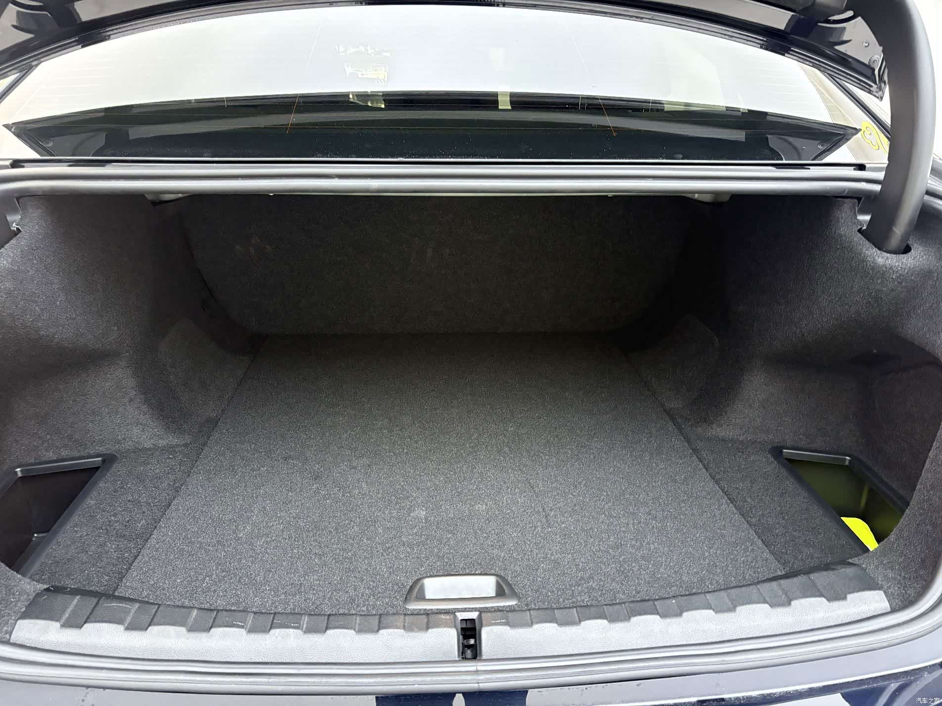 BMW i3, 2025 11