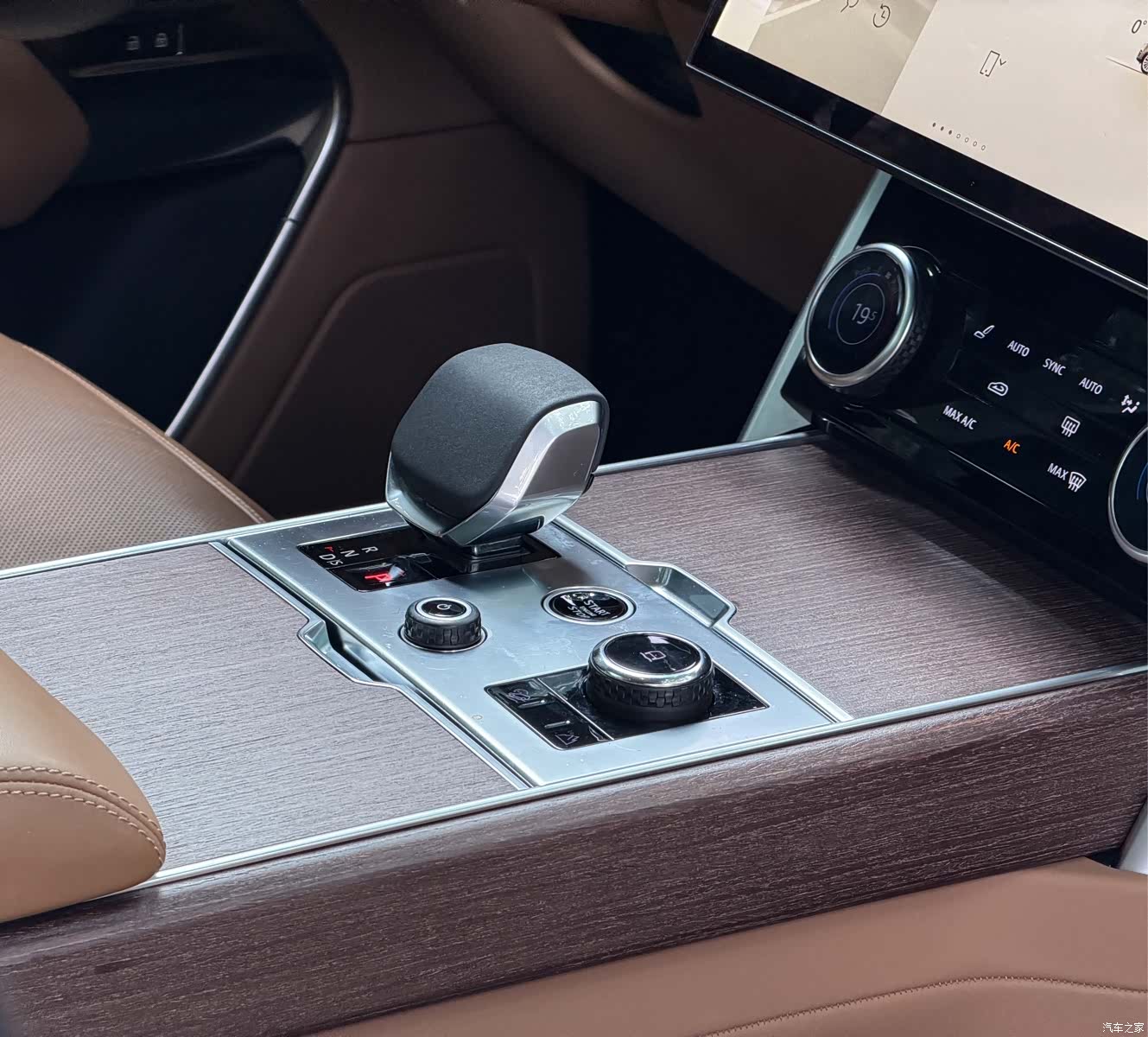 Land Rover Range Rover, 2023 18