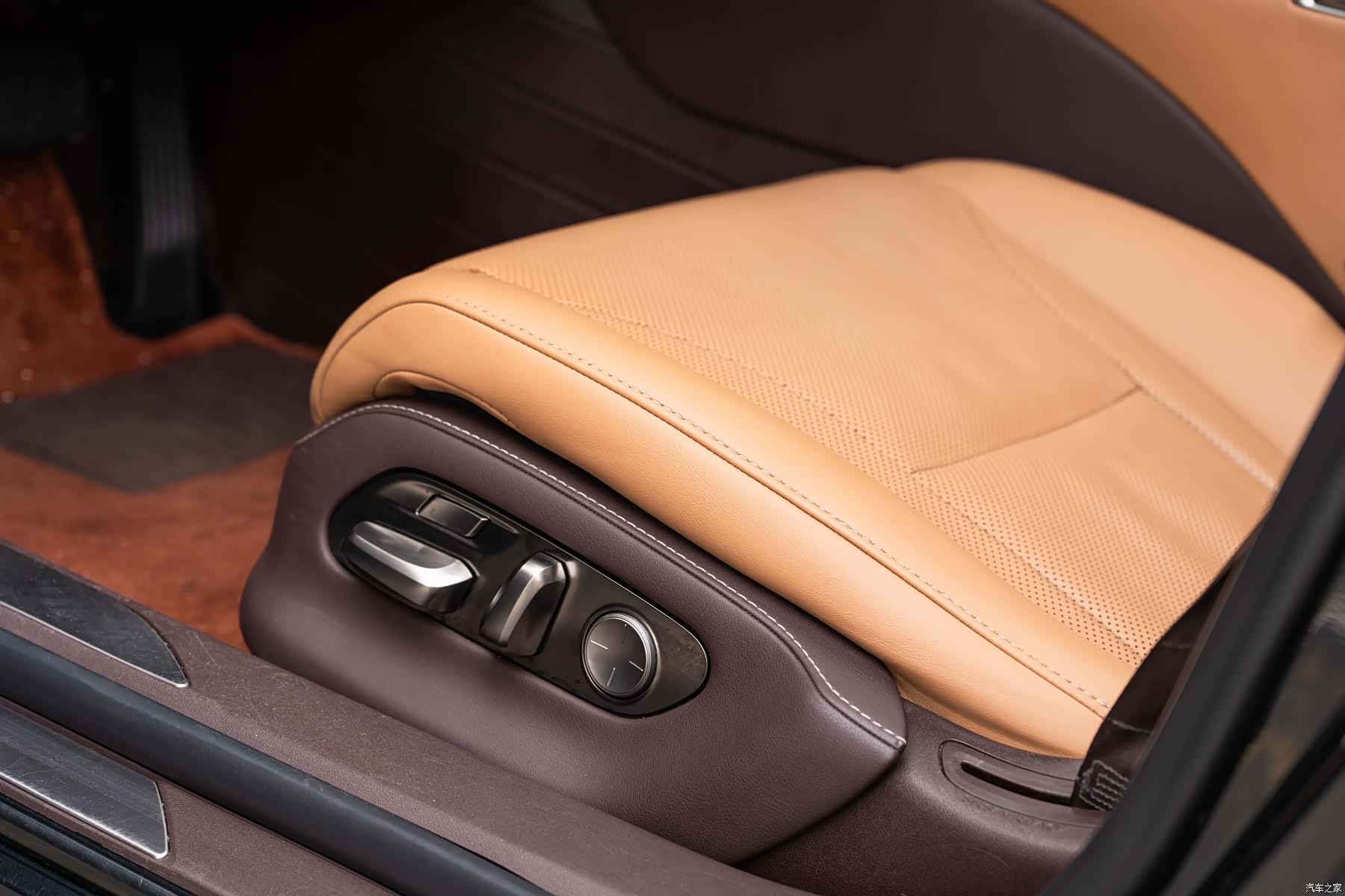 Lexus LS, 2019 20
