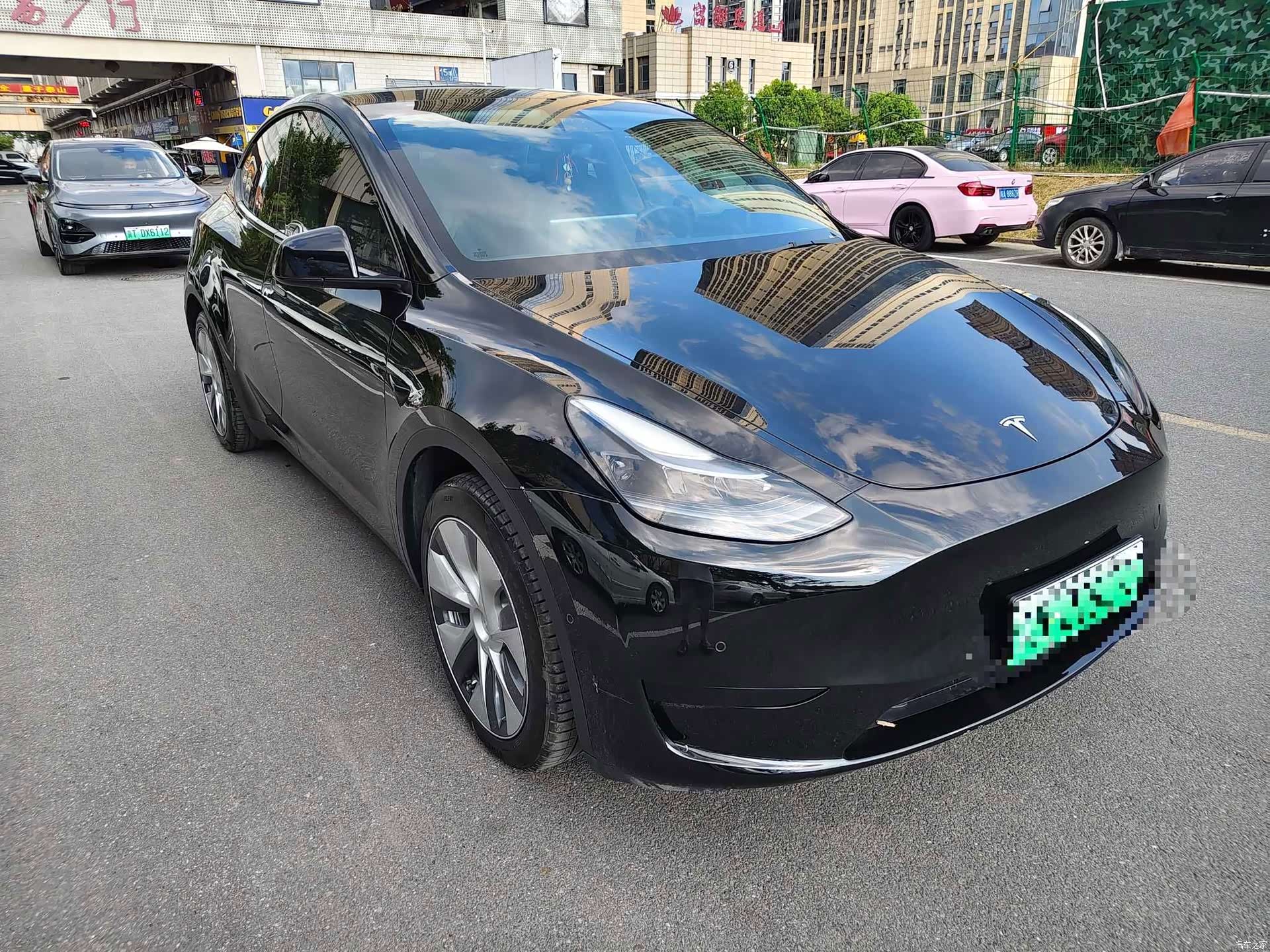 Tesla Model Y, 2023 3