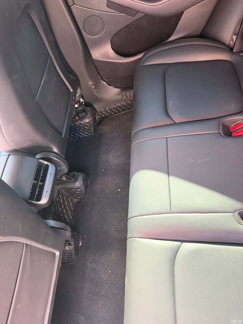 Tesla Model Y, 2021 9
