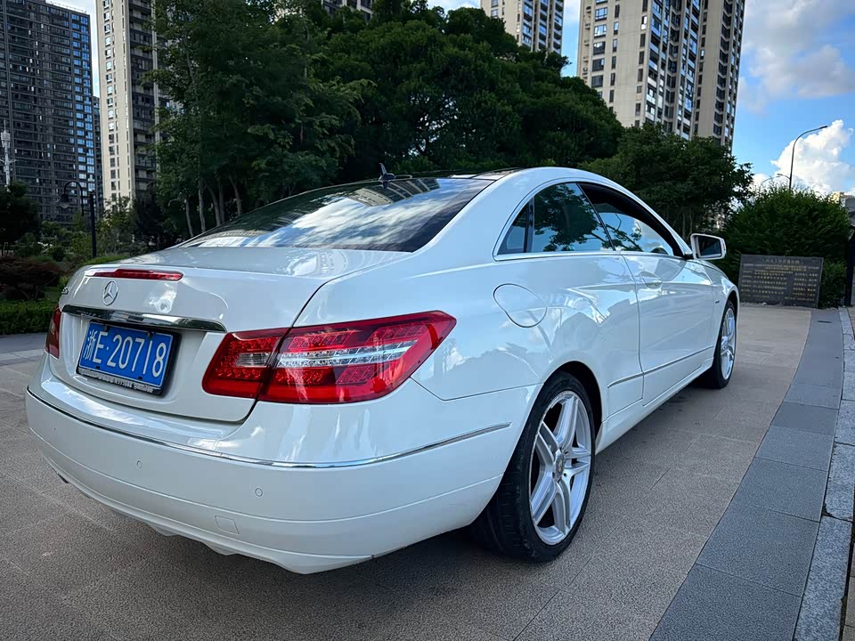 Mercedes-Benz E-class Mercedes-Benz E-class