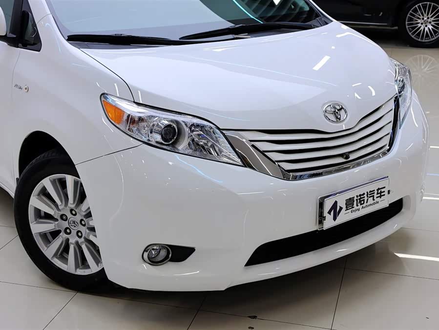 Toyota SIENNA 2017, фото 10