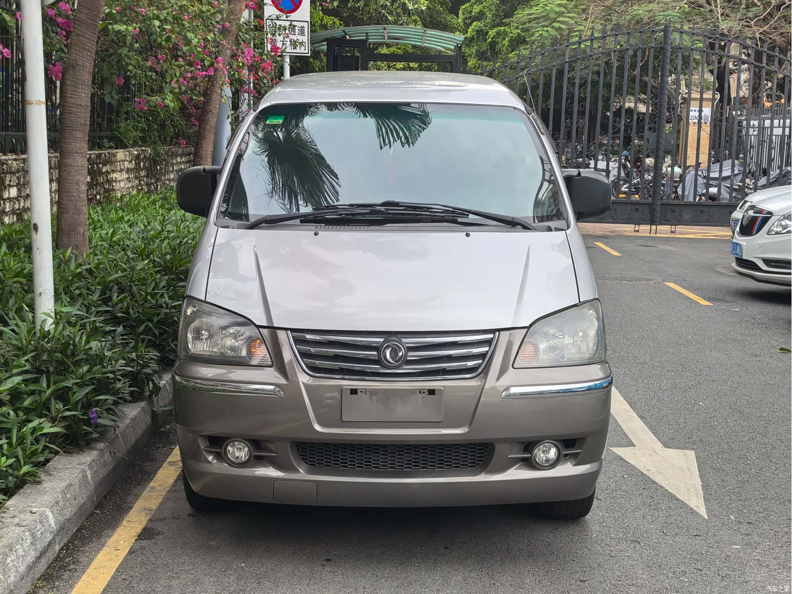 DongFeng M3, 2014 13